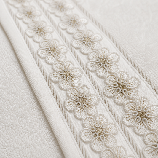 بشكير قطني فاخر بنقشة زهور مطرزة – 3 ألوان | Floral Embroidered Cotton Towel