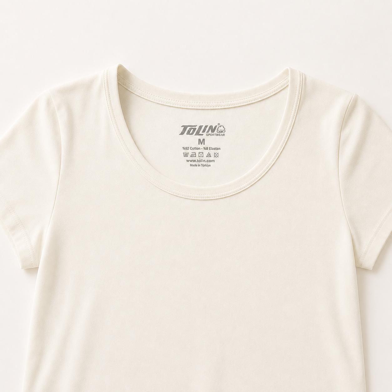 3247 | تيشيرت نسائي بياقة دائرية أساسي – Tolin تولين | Women's Basic Crew Neck T-Shirt